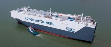 Höegh Aurora at Sea Höegh Aurora at Sea